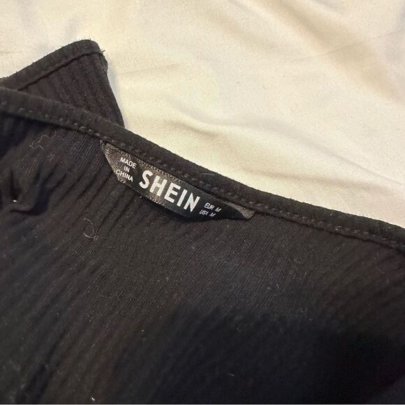 Black one shoulder tank crop top - Picture 4 of 5